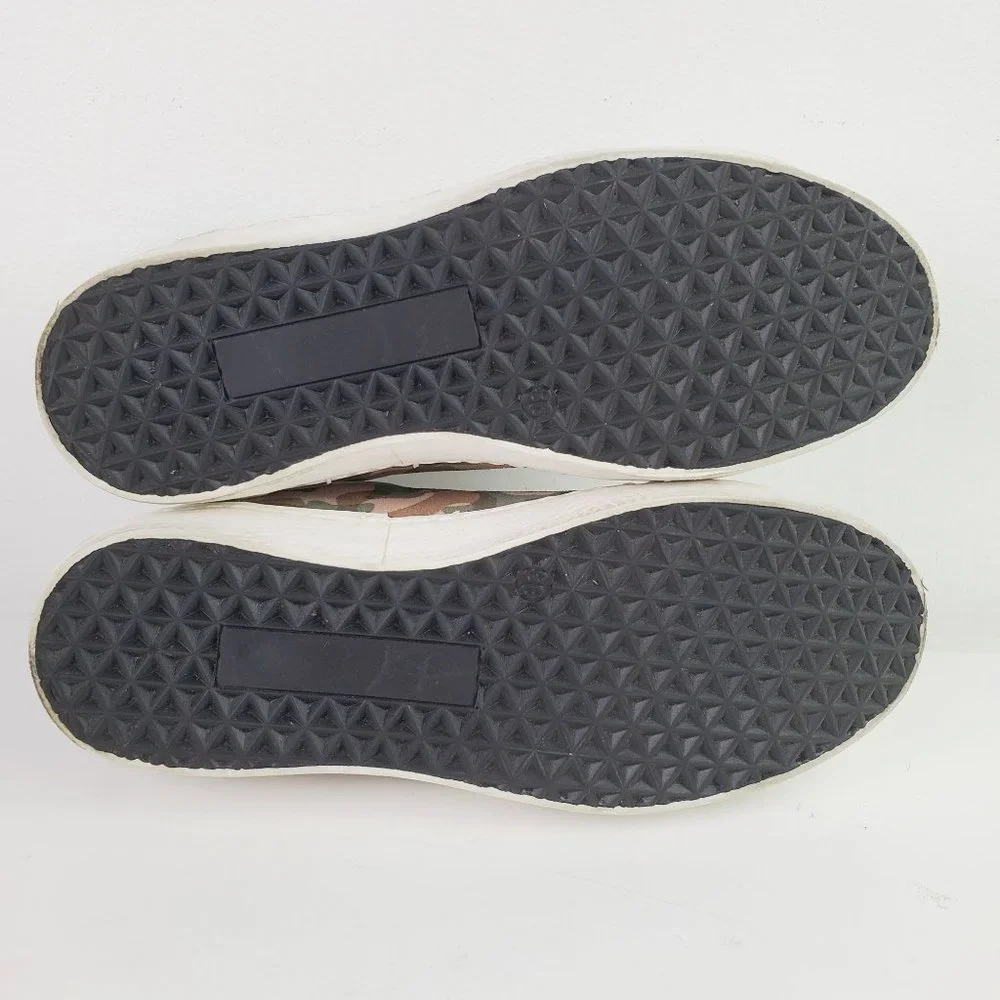 Meline, Camo Rivets All Leather Lace-up Sneaker, Sz 6M - Picture 6 of 8